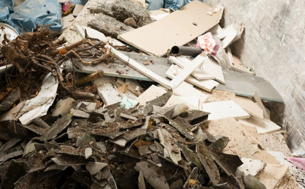 Jak prawidłowo pozbywać się odpadów budowlanych - poradnik jak znaleźć odpowiednie usługi kontenerowe