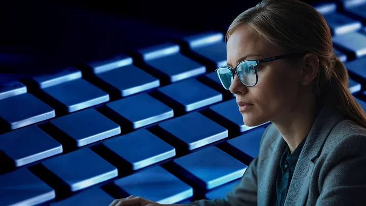 Pełna obsługa prawna dla biznesu: od start-upu po korporację