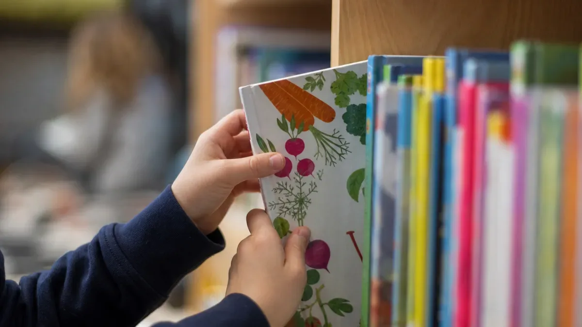 Biblioteka wyobraźni zawitała do przedszkolaków w Pruszkowie