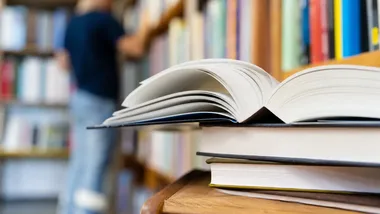Pruszkowska biblioteka z ważnym wyróżnieniem dla lidera Mazowsza