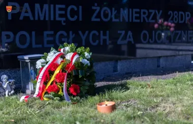 Władze Pruszkowa uczciły pamięć ofiar wojny. 53 żołnierzy spoczywa w Tworkach