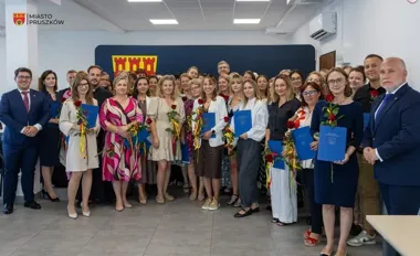 57 nauczycieli z Pruszkowa otrzymało awans. To ważny etap