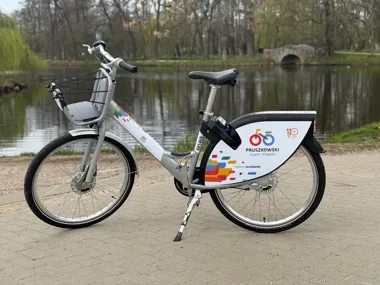 Tylko kilka dni do końca sezonu. 100 rowerów czeka w Pruszkowie