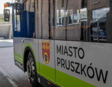 Nowe autobusy jadą do Pruszkowa. Będzie 21 pojazdów i pierwszy taki model w Polsce