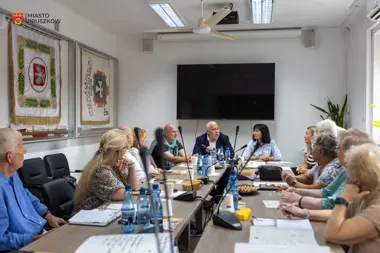Nowy głos seniorów w Pruszkowie. Rada ma kolejnego członka