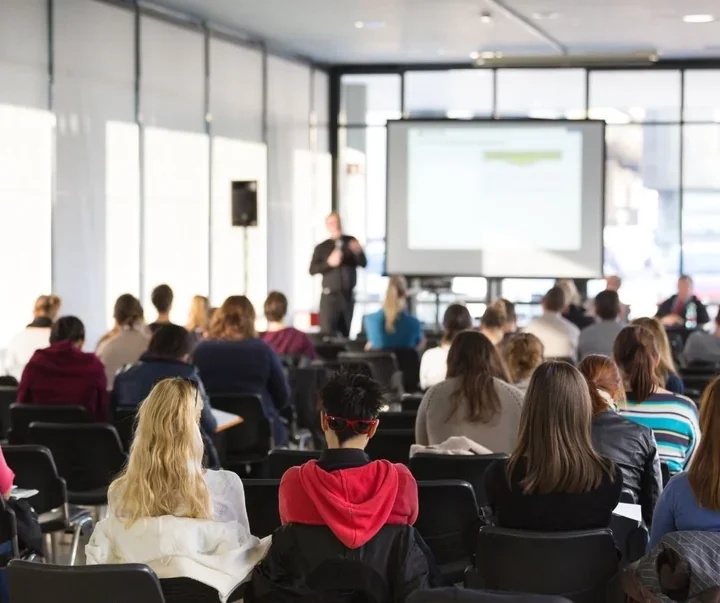 Warsztaty dla NGO w Pruszkowie – jak opanować stres przed publicznymi wystąpieniami