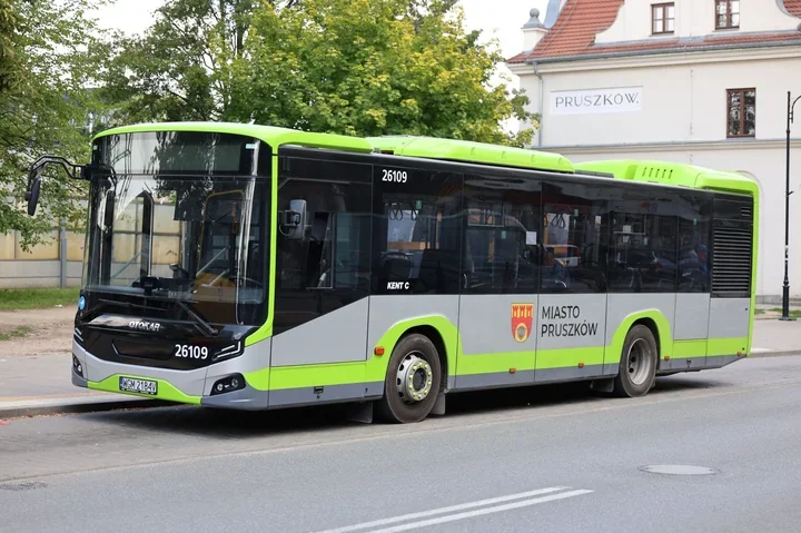 Zamknięty przejazd kolejowy zmieni trasę linii 6. Dwa przystanki wypadną
