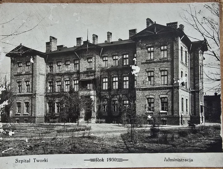 Szpital w Tworkach sprzed wieku. Archiwalne zdjęcia odzyskują szczegóły