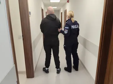 Amfetamina, mefedron i tabletki morfiny w mieszkaniu - 33-latek zatrzymany