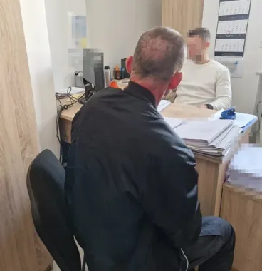 Nerwowe zachowanie zdradziło wszystko - 58-latek z kokainą w powiecie pruszkowskim
